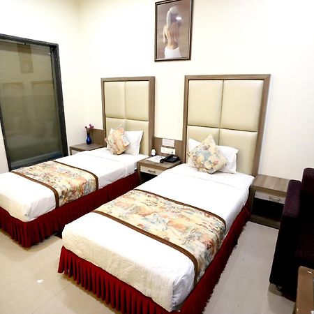Hotel Blue Pearl Bhopal Dış mekan fotoğraf