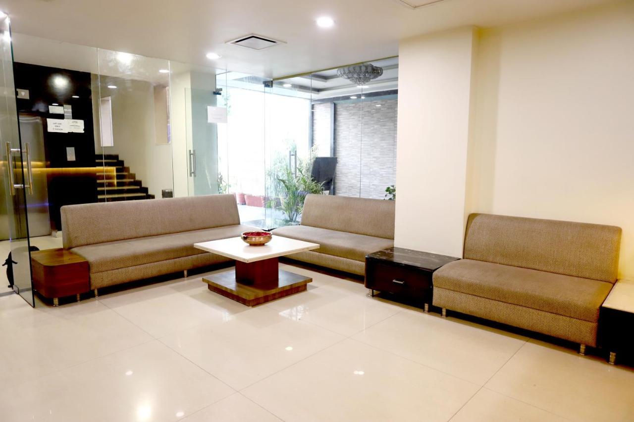 Hotel Blue Pearl Bhopal Dış mekan fotoğraf