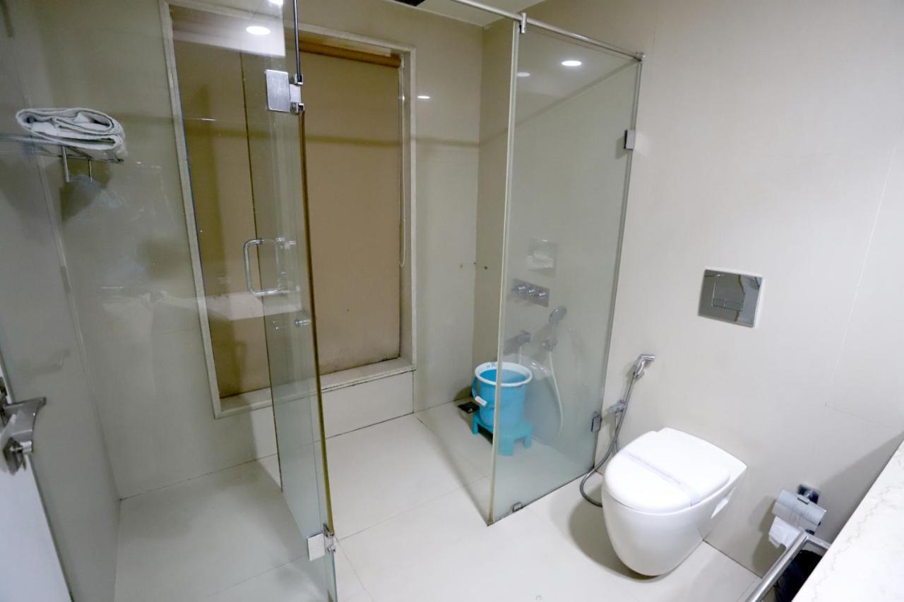 Hotel Blue Pearl Bhopal Dış mekan fotoğraf