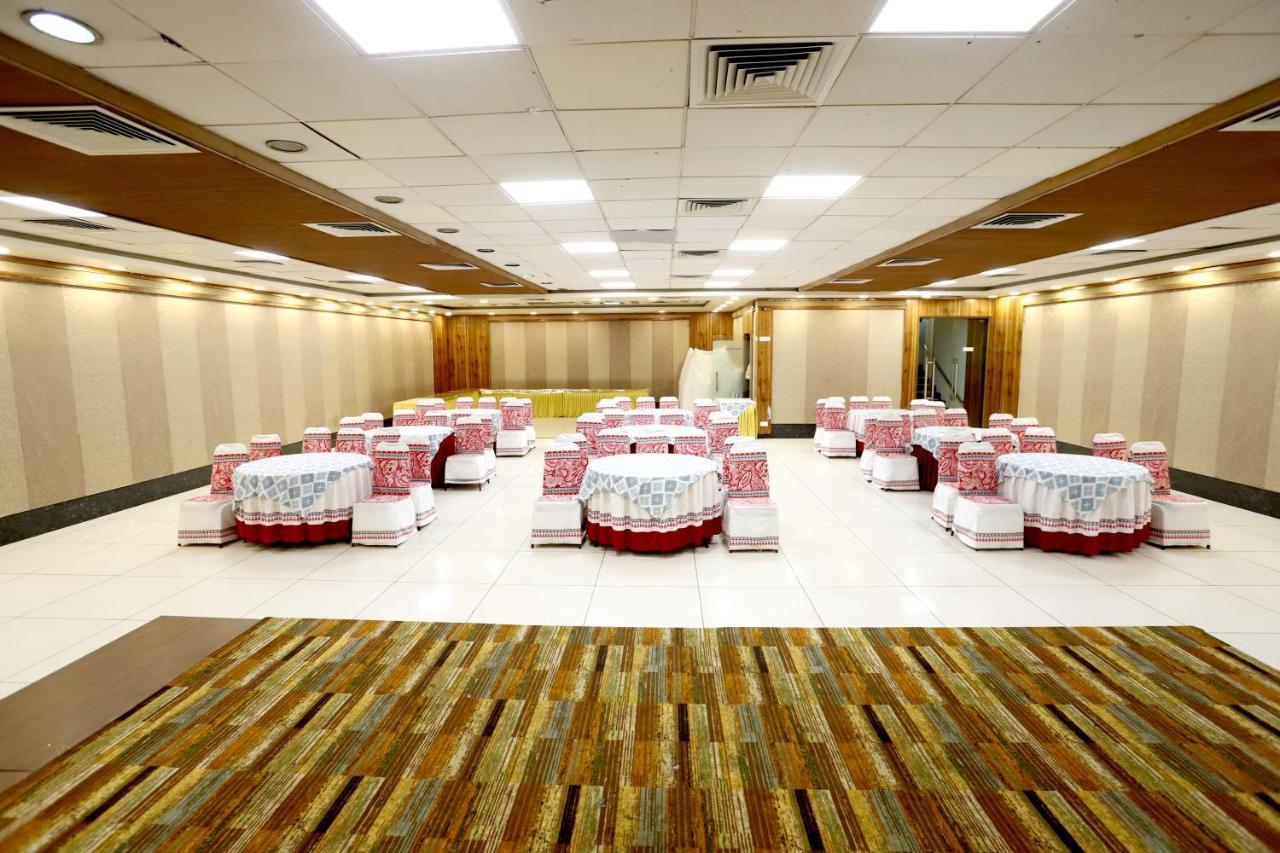 Hotel Blue Pearl Bhopal Dış mekan fotoğraf