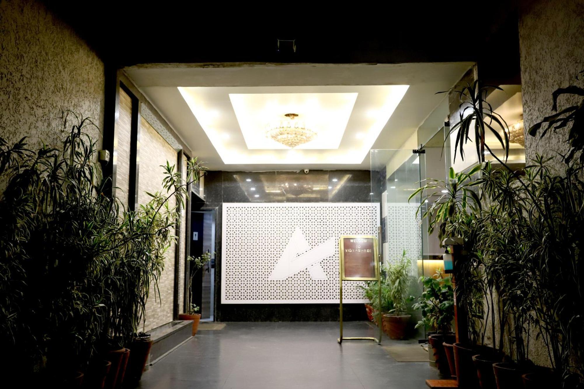 Hotel Blue Pearl Bhopal Dış mekan fotoğraf